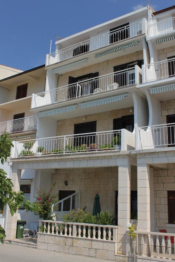 Apartments By The Sea Podgora, Makarska - 6713 エクステリア 写真