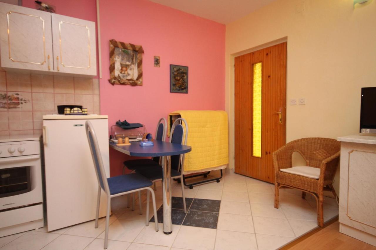 Apartments By The Sea Podgora, Makarska - 6713 エクステリア 写真